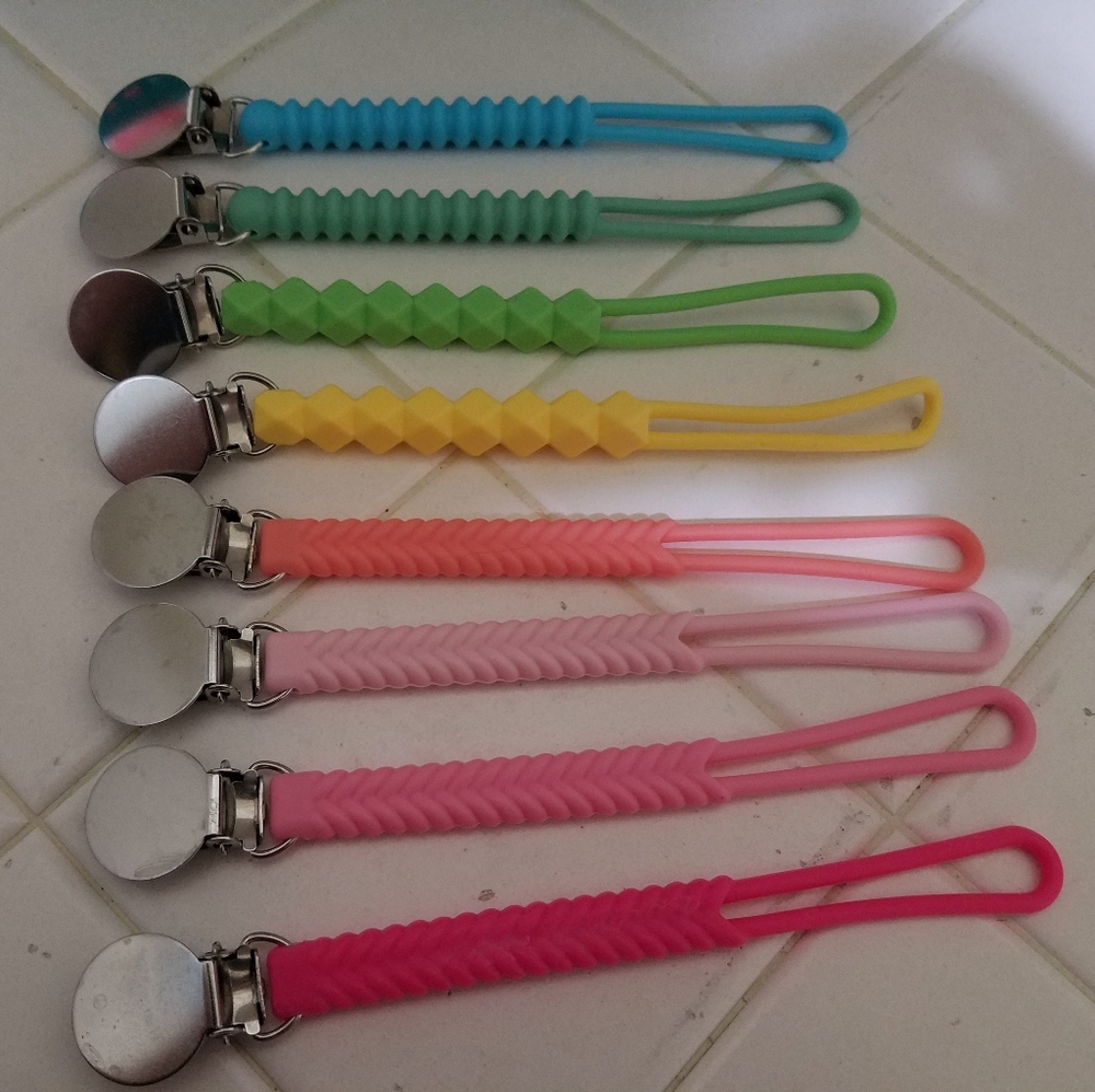 Lot of 8 - Pacifier Dummy Teether Silicone Clips